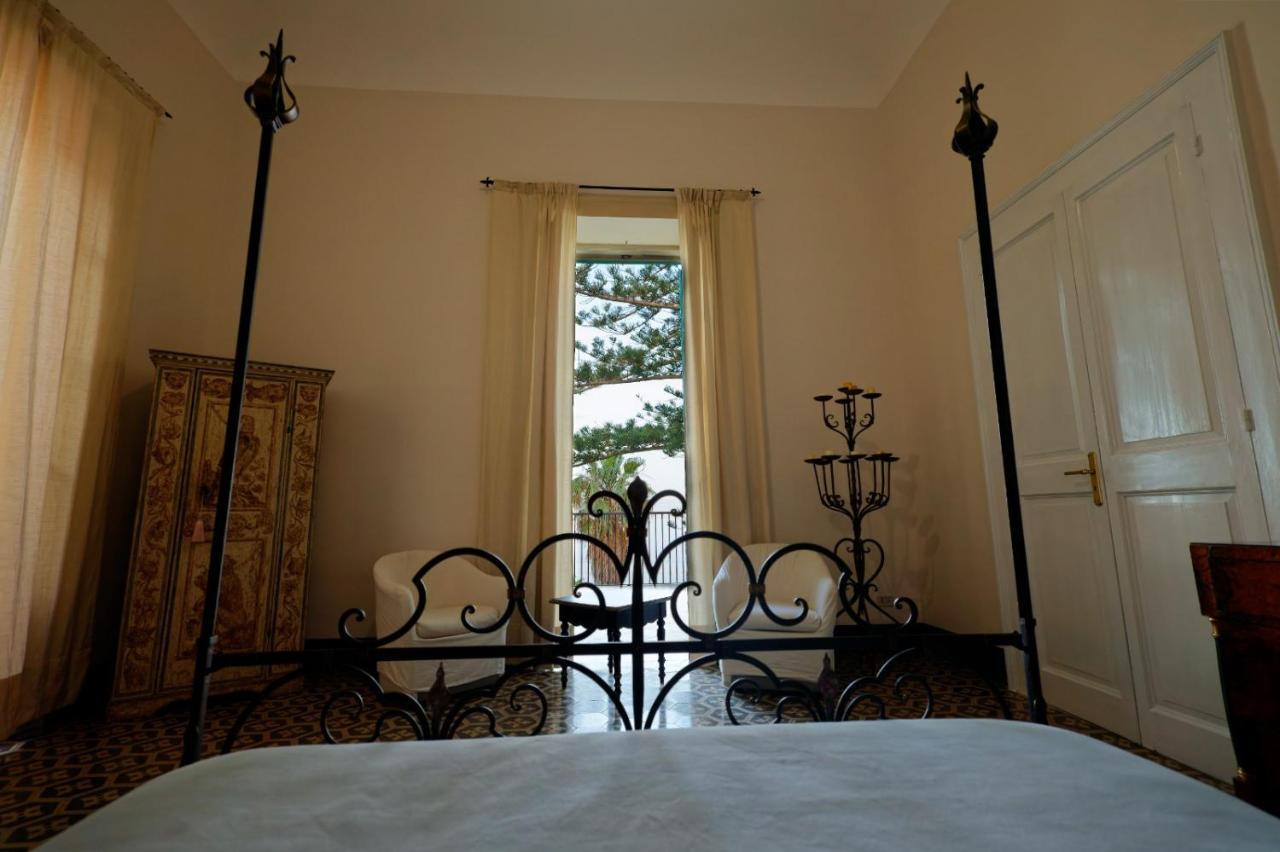Maison Canopee Messina Bagian luar foto