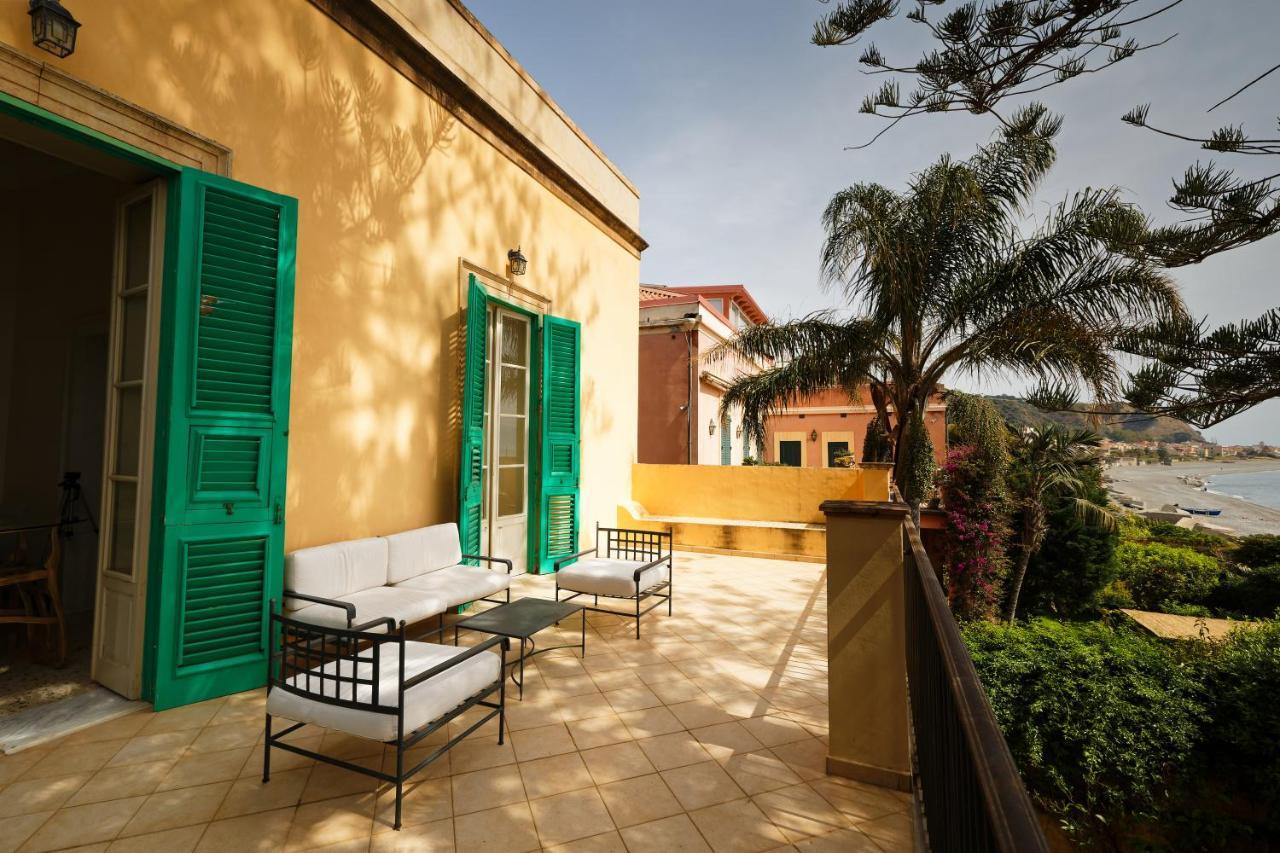 Maison Canopee Messina Bagian luar foto