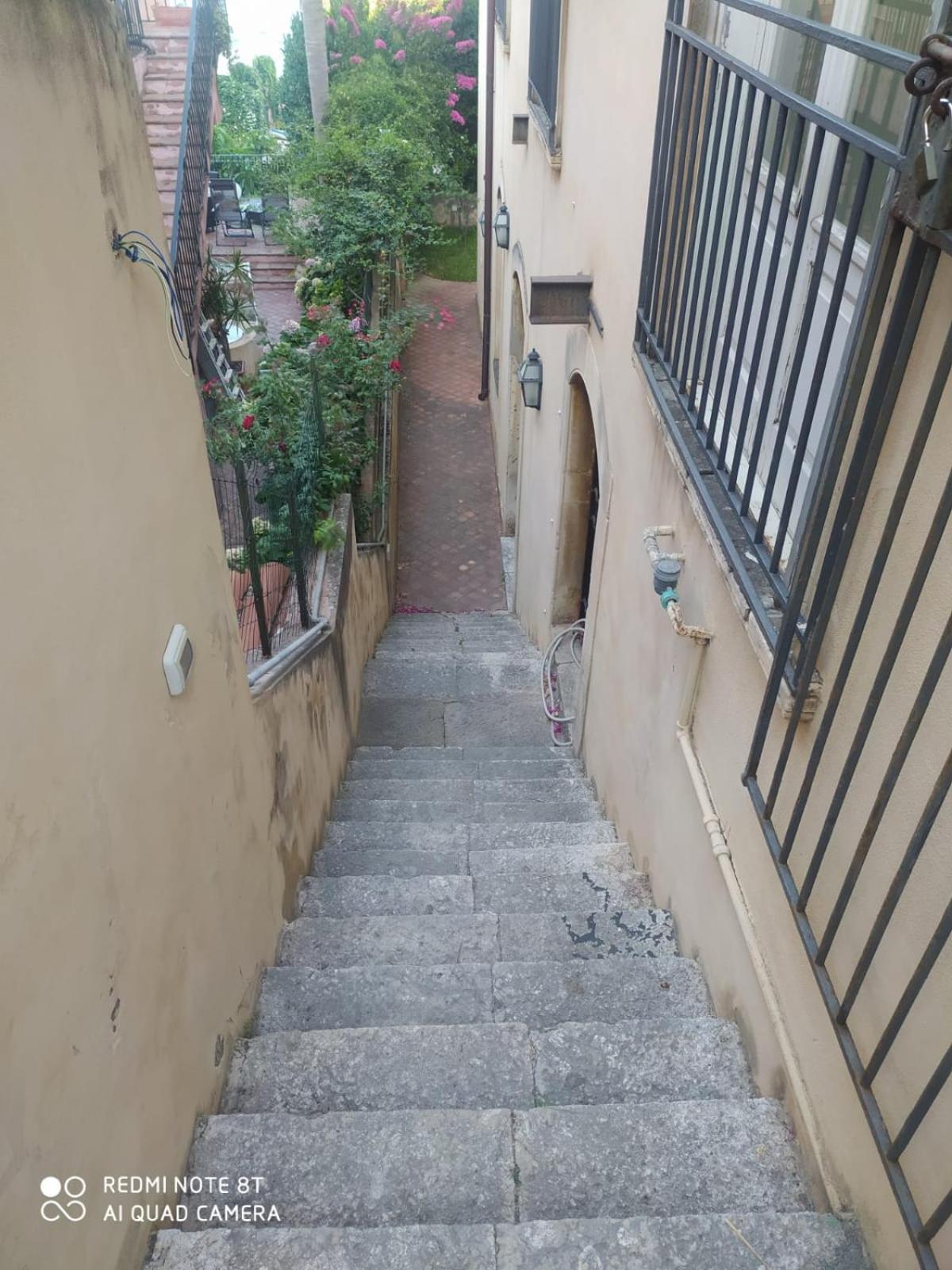 Maison Canopee Messina Bagian luar foto